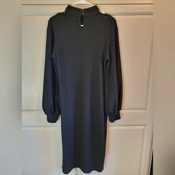 Cider Solid Stand Collar Cut Out Slit Midi Dress - Picture 6 of 7